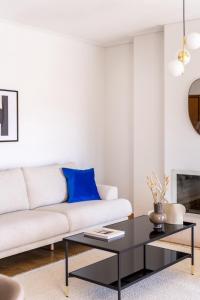 Convenient 3BR Apartment in Chalandri by UPSTREET