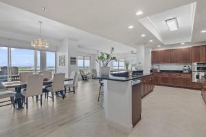 Paradise Penthouse, 4 Bedroom, Gulf & Harbor Views