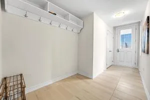 Spacious 6bed Home near Pier Niagara Toronto QEW - Берлінгтон