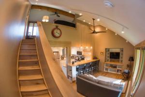 Sky Is The Limit Centrally Located For Big Sky Fun