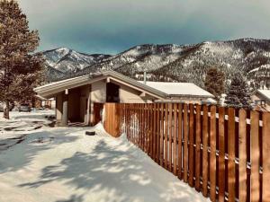 Sky Is The Limit Centrally Located For Big Sky Fun