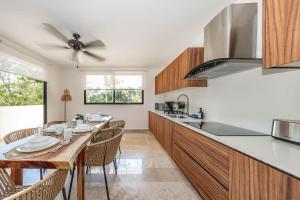 Lux 2 BD with Balcony and Rooftop Pool at Aldea Zama