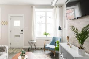 Pittsburgh Home Walkable to Restaurants