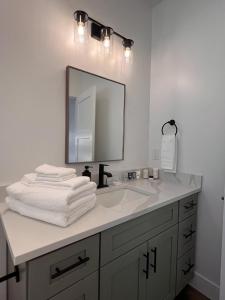 Juneau Family Friendly Getaway 301