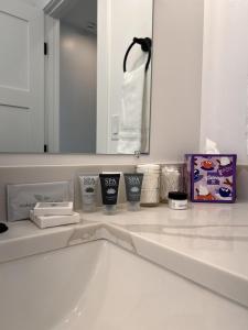 Juneau Family Friendly Getaway 301