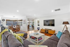 5BR Retreat with Pool, table tennis and Pure Relaxation