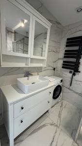 Apartament Odrodzenia 11