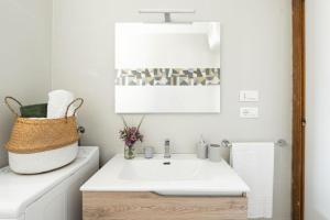 Manzoni17, moderno appartamento a 100 mt dal mare - Marea Stays Collection