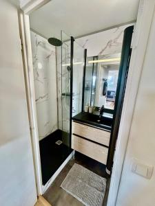 Appartement pleine vue mer à 50m de la plage