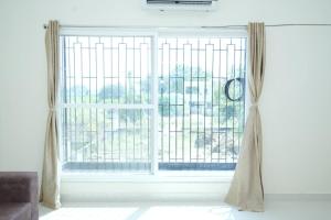 Bhakti Bliss Homestay - New Spacious and luxurious 3BHK with AC, WiFi and Android TV- 5mins From Highway Upto 20 Guests