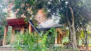 Jungle Edge Home Sigiriya - Talkote