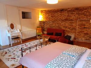 2 Bedroom-Boho-Style-Apartment