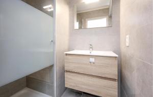 Awesome Apartment In Oostende With Wifi