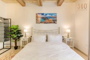 Authentic 2BR House of Character with Terrace by 360 Estates