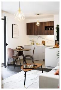 Appartements Entre Paris et le Chateau de Versailles - Parking : photos des chambres