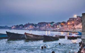 Hotel TBS sea view ! Puri Swimming-pool, fully-air-conditioned- hotel with-lift-and-parking-facility breakfast-included Hotel TBS