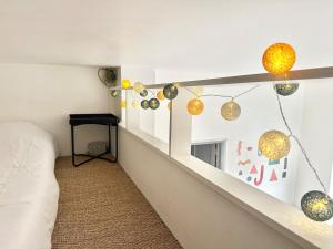 Studio mezzanine proche métro A