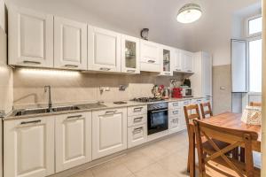 Montebello Apartments79