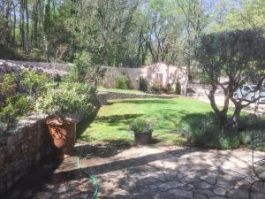 Villas Villa spacieuse avec piscine a Saint Maximin : photos des chambres