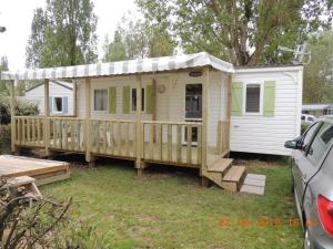Bungalow accueillant à Angles avec piscine partagée