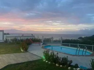 Villa Confortable à Deshaies avec Piscine Privée - Ferry