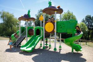 Campings Camping Paradis Les Chanterelles : photos des chambres
