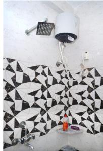 Vidya home stay- 500 mt from Mahakal lok and railway station