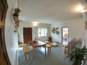 Nomads nest safari house