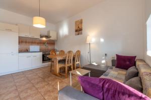 Villa Summer House Nina, a wonderful villa close to the beach