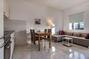 Villa Summer House Nina, a wonderful villa close to the beach