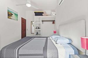 Madison - 99 Steps to Beach in Golden Zone