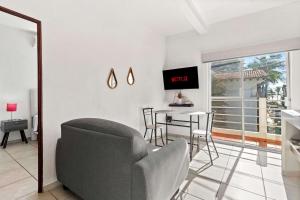 Madison - 99 Steps to Beach in Golden Zone