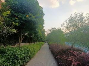 Luxurious Lakeview Flat Gated compound 95