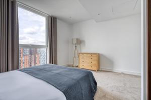 Blueground Nine Elms open plan next to Tube LON-158