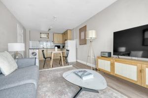 Blueground Westminster balcony nr Pimlico LON-140