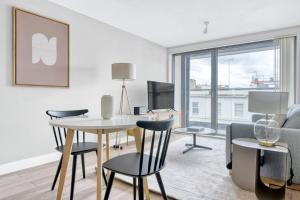 Blueground Westminster balcony nr Pimlico LON-140