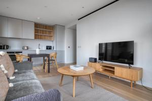 Blueground Kings Cross gym lounge nr tech LON-424