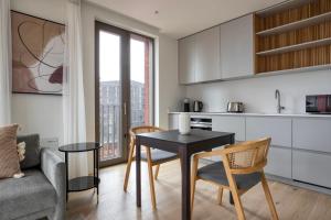 Blueground Kings Cross gym lounge nr tech LON-424