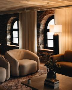 Saint Sulpice Lofts by Bakan - Old Montreal