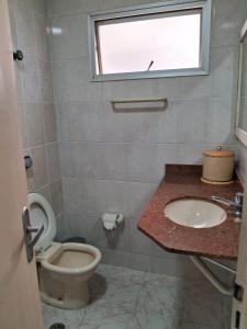 Apto 2 dormitórios Guarujá