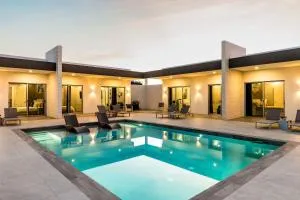 Relaxing Suite and Shared Pool - The Bight Settlements