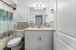 Regency Towers #0307