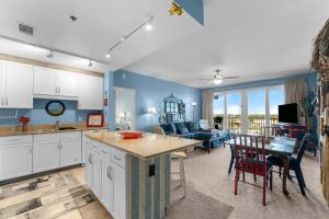 Laketown Wharf #1232