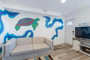 Arcade Nook & New Sea Turtle Mural- 3BR - Atlantic City