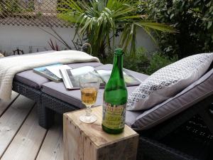 Grand appartement 3 pièces, terrasse au sud et mer à 80m