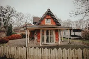 Upene Home - Jumprava