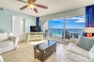 Beach House Condominiums C602 - Beachfront with Pool, WiFi, & Beach Service