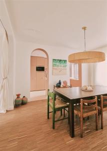 SUNSET, Maison Littoral by BLOSS, stylish family apartment near the beach with terrace