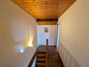 Maisons de vacances Gite familial avec terrasse et espace enfants a Faymont - FR-1-583-370 : photos des chambres