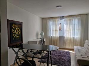 Montezuma living 307